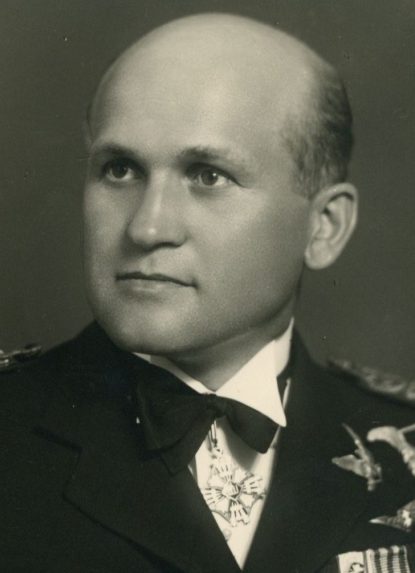 antanas-gustaitis-fot-is-www-plienosparnai-lt-kopija