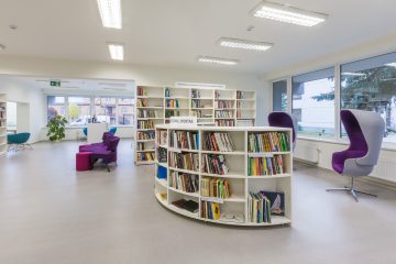 Kviečiame prisijungti prie viešosios bibliotekos kolektyvo