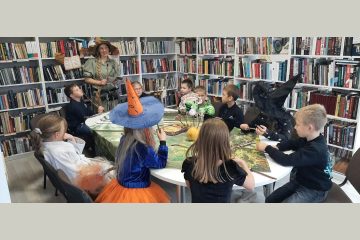 Miško magija Igliaukos bibliotekoje